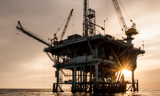 plataforma-petroleo-mar.jpg
