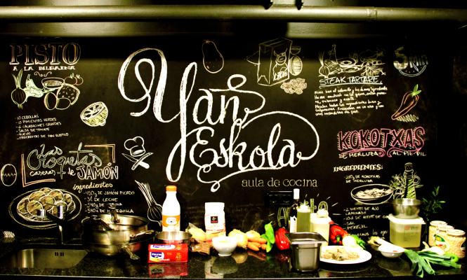 yan-eskola-aula-cocina.jpg
