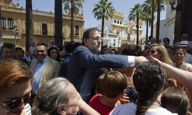 rajoy-saluda-huelva.jpg