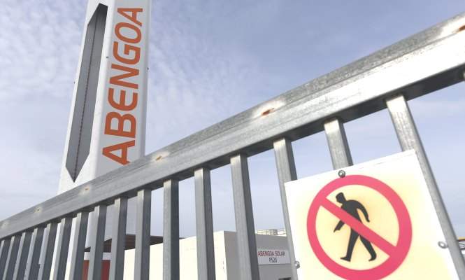 abengoa-paso-prohibido.jpg