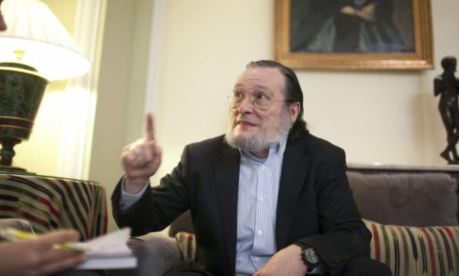 nino-becerra-dedo.jpg
