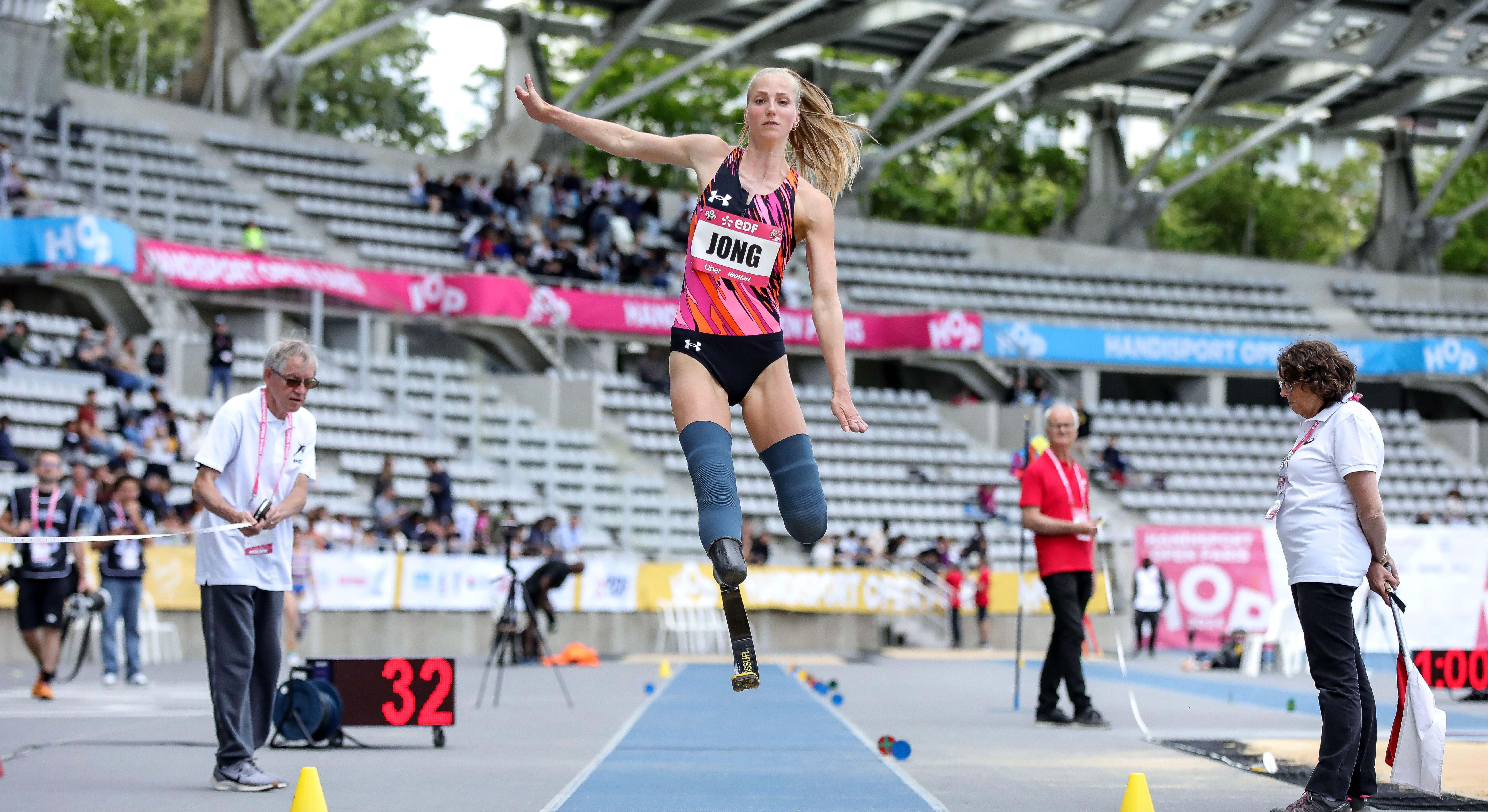 París, Francia, viernes 14 de junio de 2024, Handisport Paris Open 2024, Fleur Jong, final de salto de longitud femenino T62. Crédito François Loock / Alamy Live News