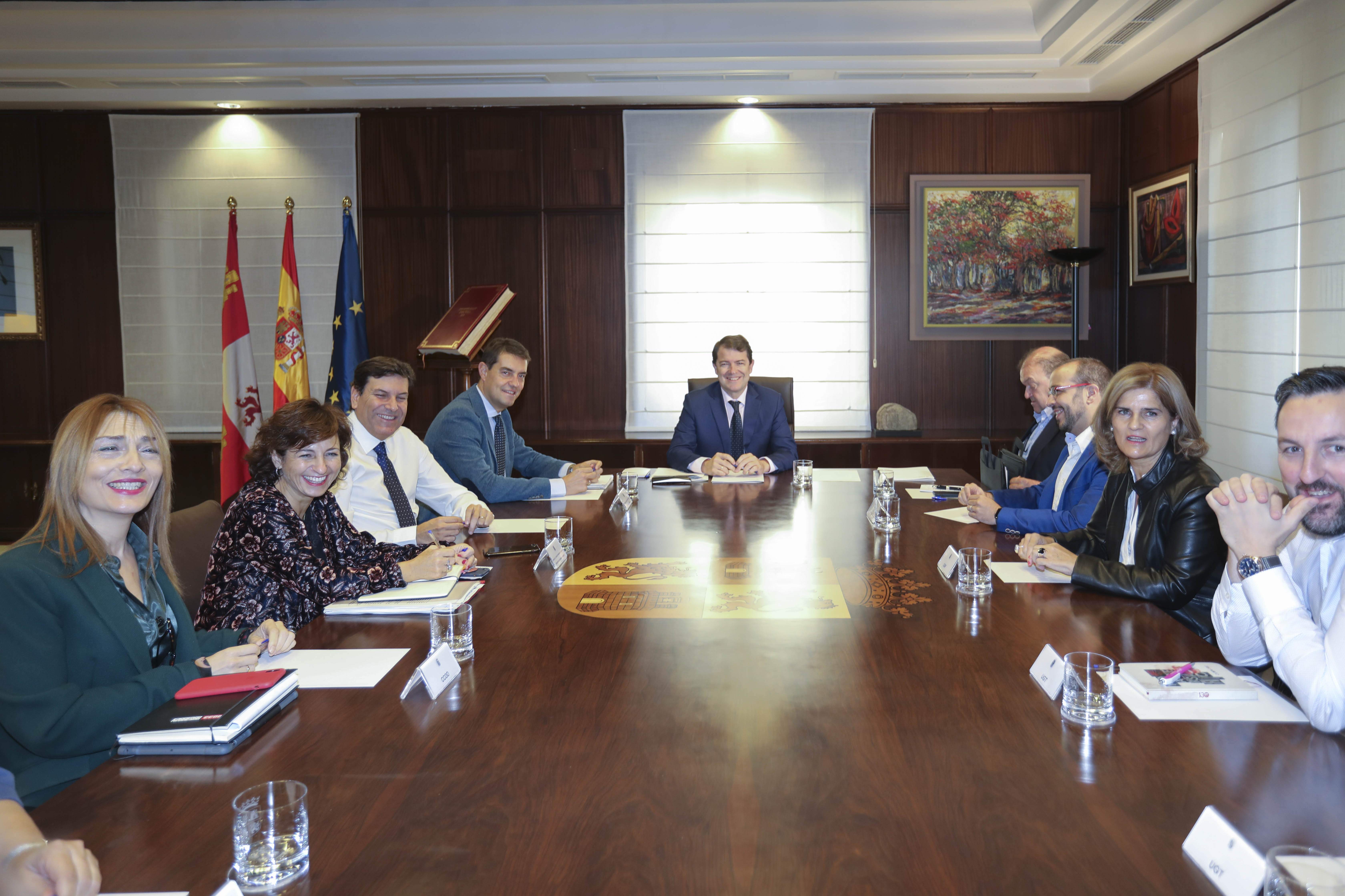 Manuecosindicatosfuncionarios.jpg