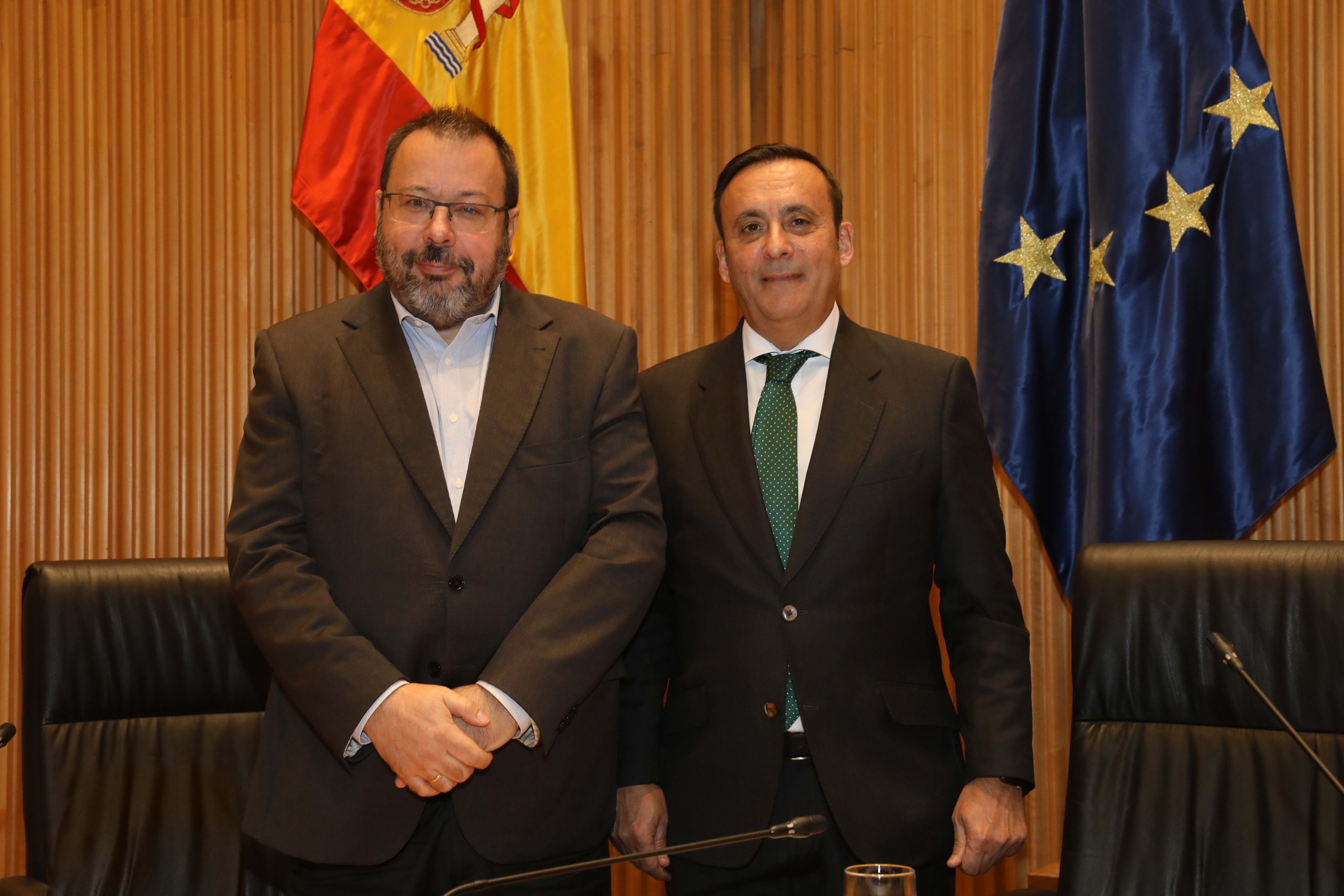 CesarHernandezEduardoPastorJornadaParlamentaria.jpg