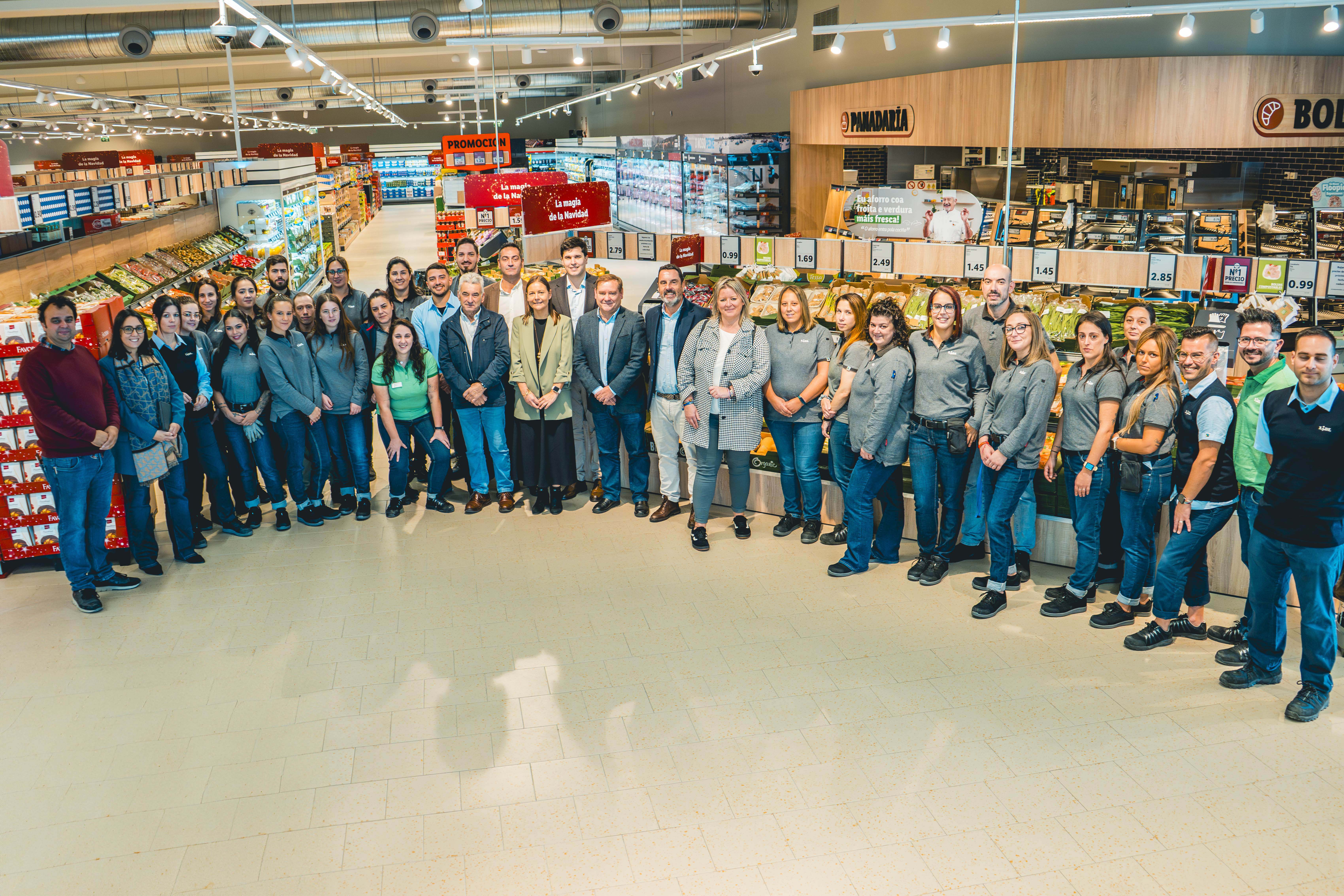Plantilla de Lidl ubicado en Fene ( A Coruña)