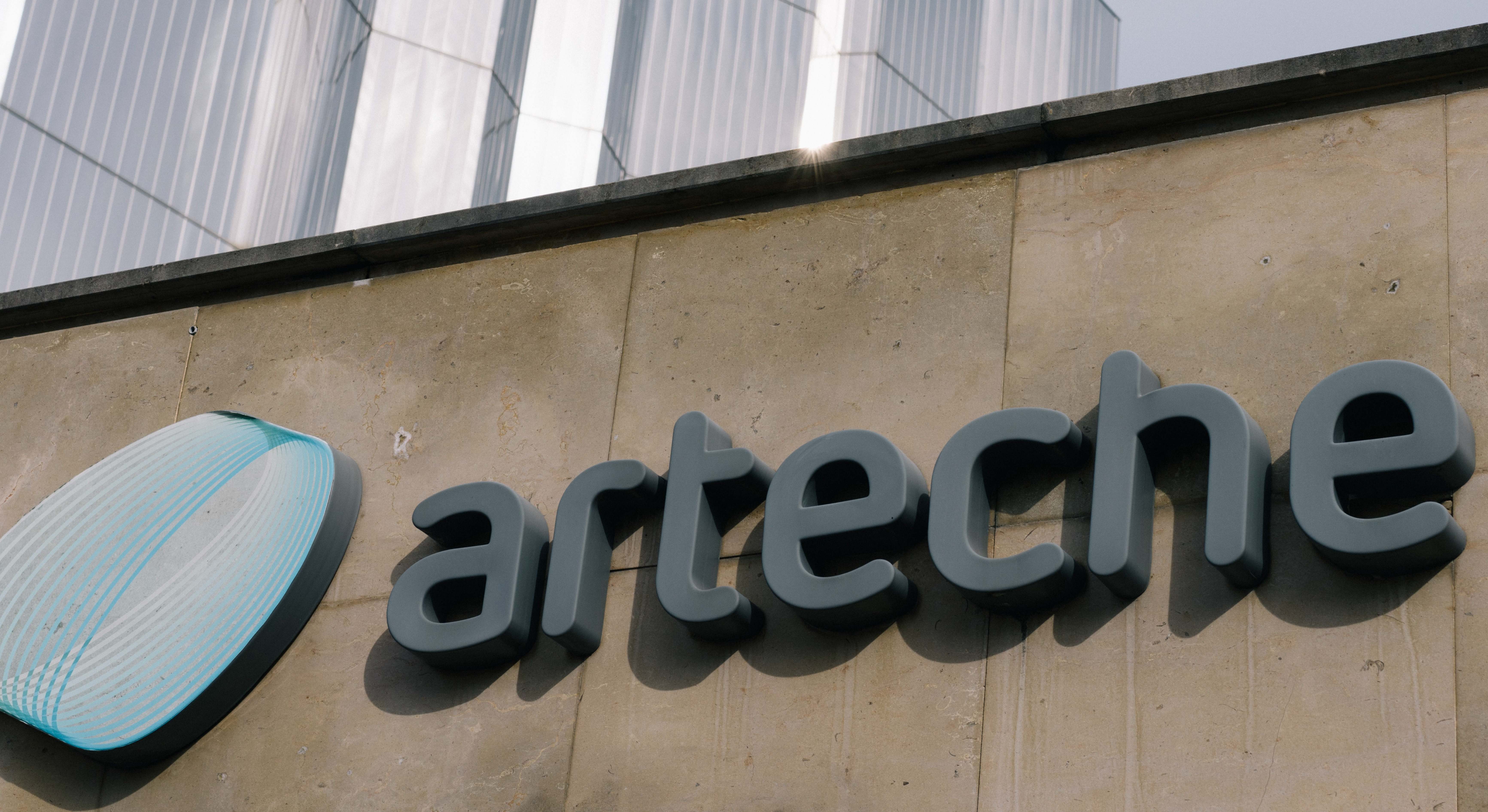Arteche refuerza su consejo