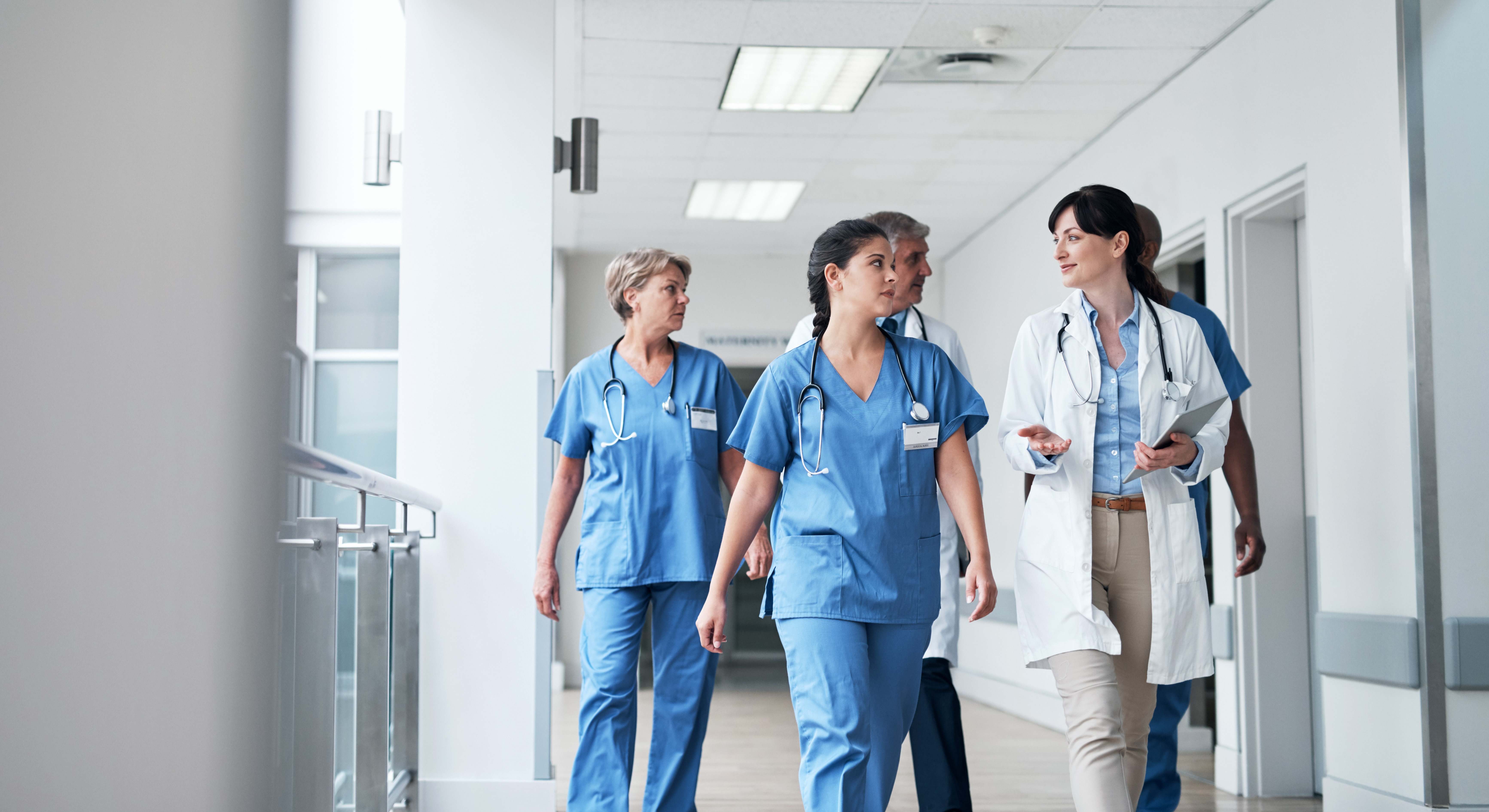 Imagen de archivo de personal sanitario. / Foto: iStock.