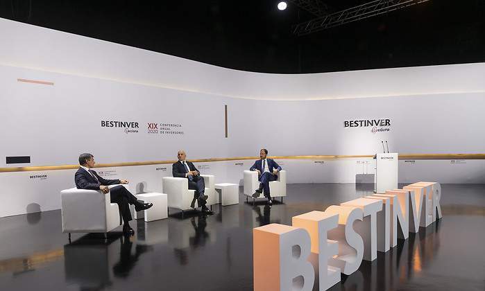 700x420_XIX-Conferencia-anual-de-inversores-de-Bestinver.jpg