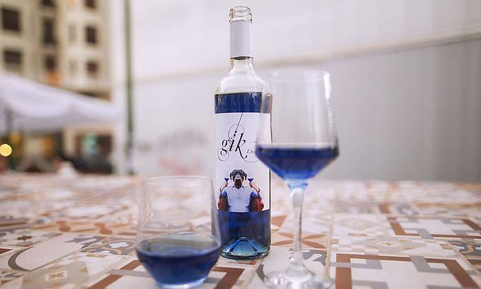vino-azul.jpg