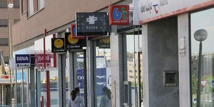 oficinas-sucursales-bbva-caixabank-kutxabank-ibercaja.jpg
