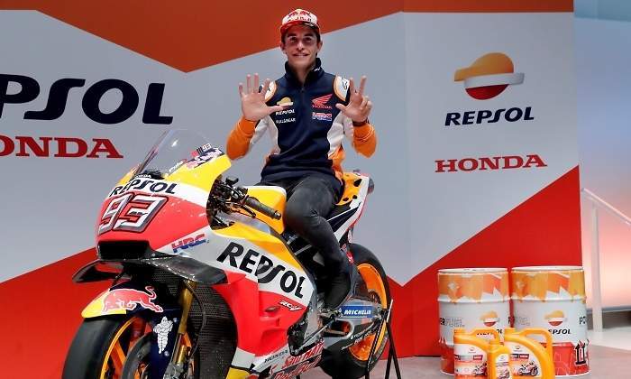 700x420_marc-marquez-celebra-espana-mundial-ocho-efe.jpg