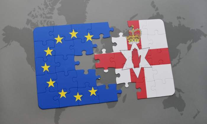 IRLANDA-NORTE-UNION-EUROPEA-UE-BANDERA-DREAMSTime-770x420.jpg