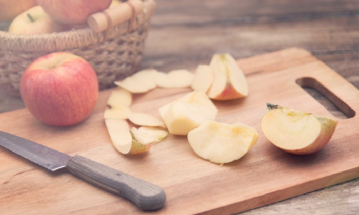 manzana-tabla-cortar-getty.jpg