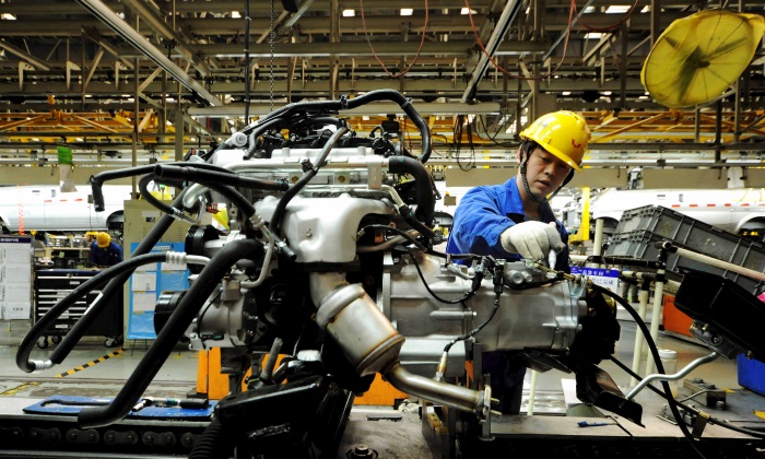 trabajador-chino-industria.jpg