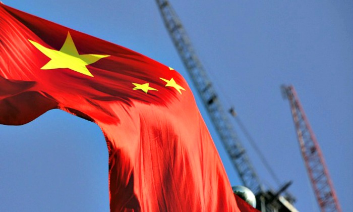 China-bandera-gruas-700.jpg