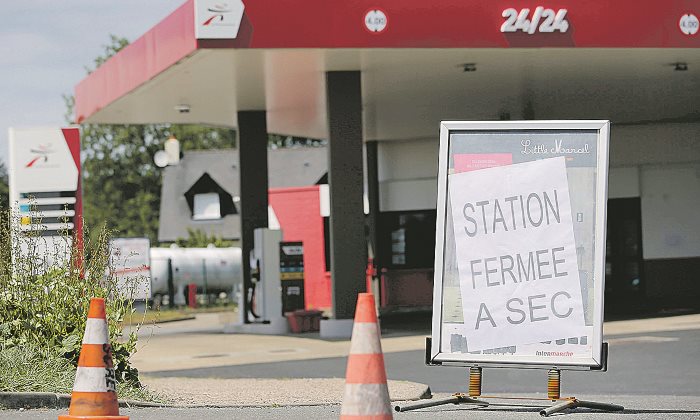 gasolinera-seca-francia-700.jpg