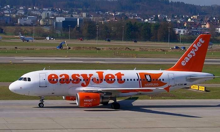 700x420_easyJet-Avion.jpg
