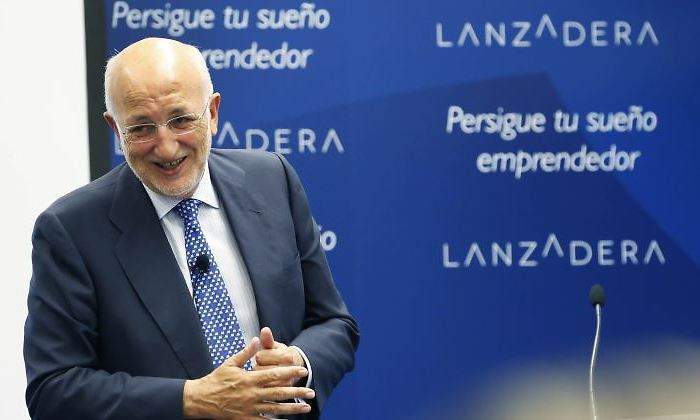 Juan Roig en sus instalaciones de Marina de Empresas EE