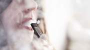De fumar a vapear: el auge  del cigarillo electrónico