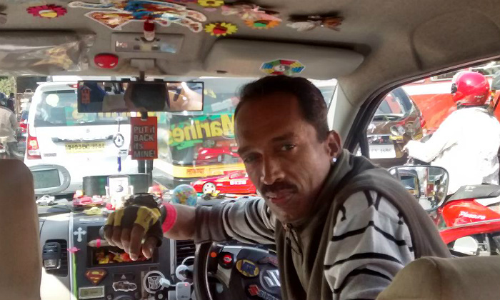 conductor-ola-cab-india.jpg