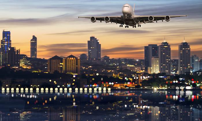avion-aterrizar-ciudad-700-istock.jpg