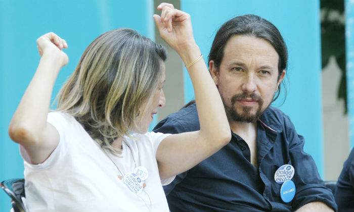 diaz-yolanda-levanta-brazos-iglesias-ep.jpg