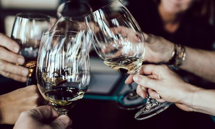 700x420_770x420-cata-de-vino-en-7-pasos.jpg