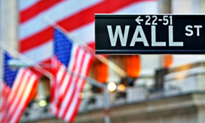 wall-street-banderas-700.jpg