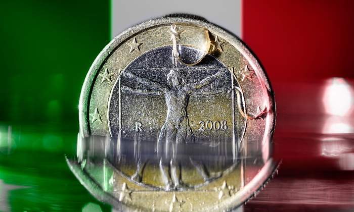 700x420_italia-deuda-cuello.jpg