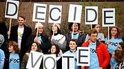 Un tsunami de jóvenes apuntándose para votar sacude la campaña electoral británica