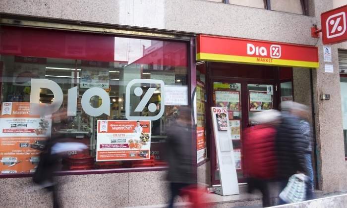 700x420_dia-tienda-personas-movimiento.jpg