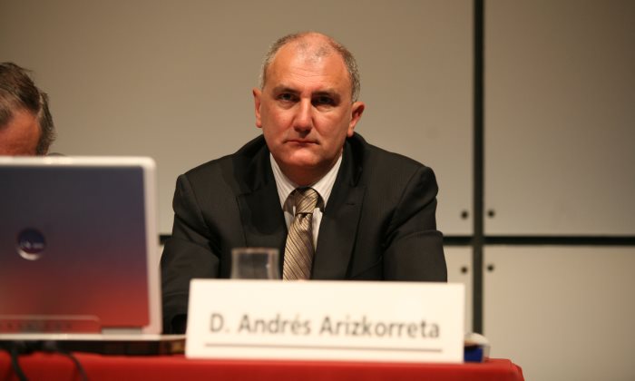 arizkorreta-andres-caf-700.jpg