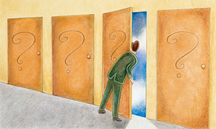 interrogaciones-hombre-puerta.png
