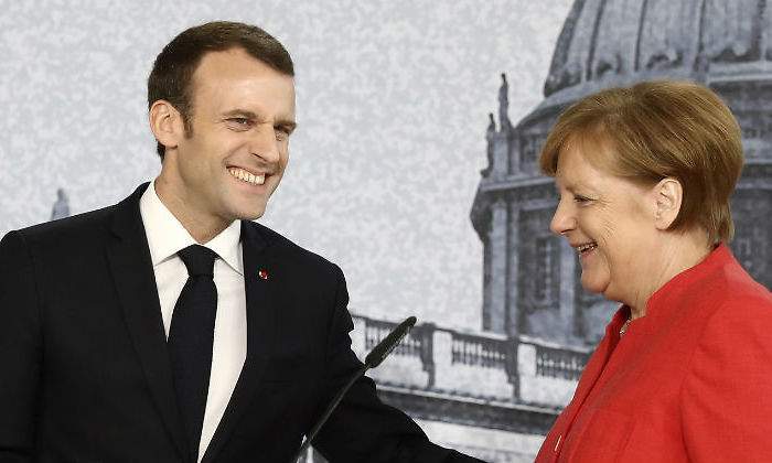 700x420_macron-merkel.jpg