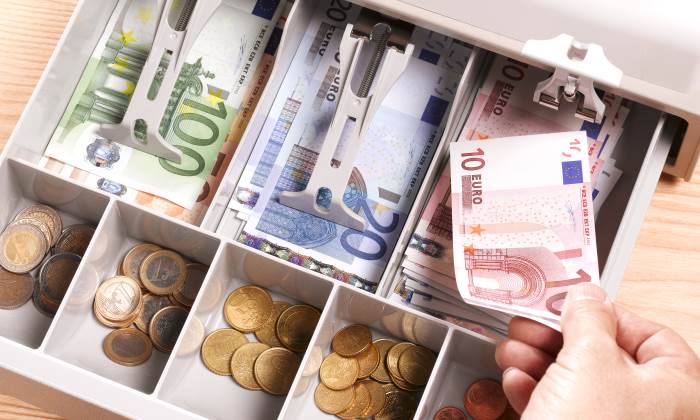 caja-billetes-700.jpg