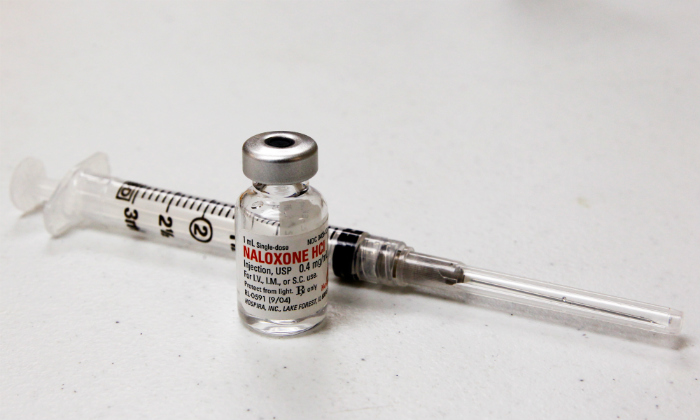 naloxone-700420.jpg