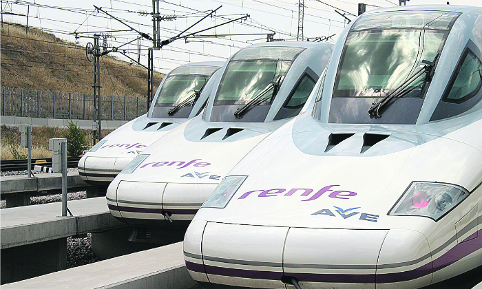 trenes-renfe-ave-700.png