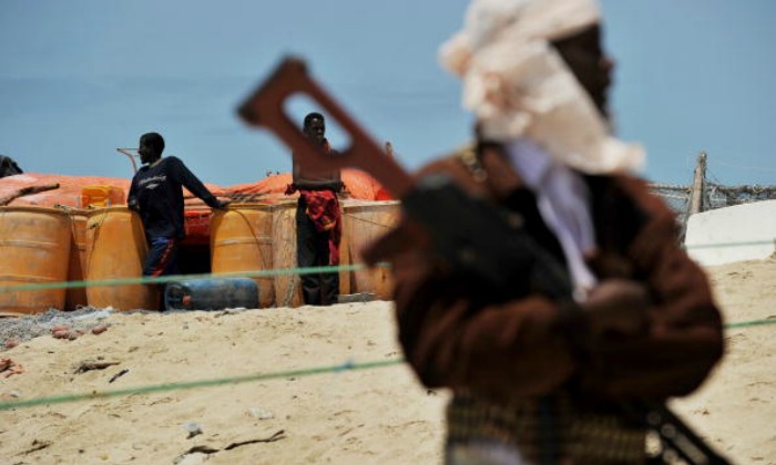 piratas-petroleo.jpg