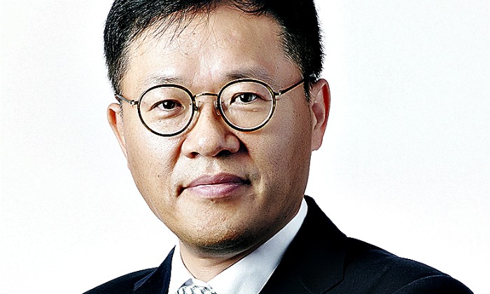 Peter-Lee-700.jpg