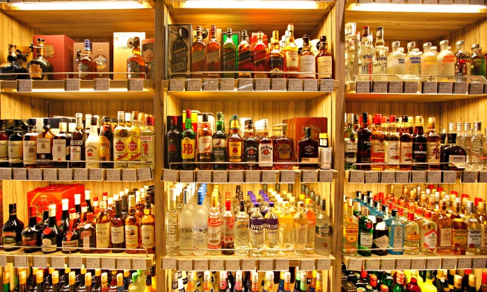 botellas-alcohol-700-reuters.jpg