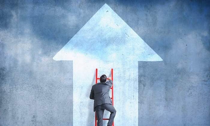 broker-sube-escalera.jpg