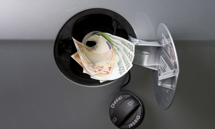 gasolina-billetes.jpg