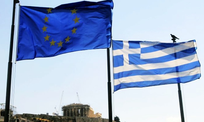 banderas-UE-Grecia-700.jpg