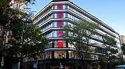 Havas se enfrenta a Ada Colau por el control de la publicidad de Barcelona