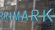 Primark anuncia el cierre de todas sus tiendas y de las compras a proveedores