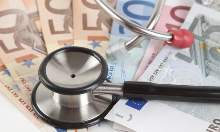sanidad-billetes-700-istock.jpg