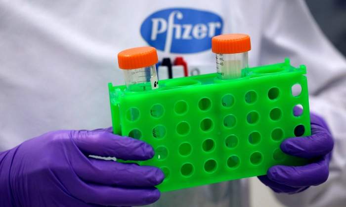 pfizer-bloomberg.jpg