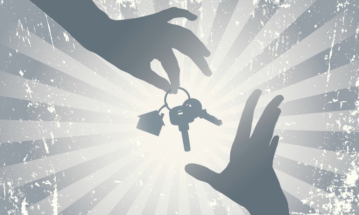 inmobiliario-manos-llaves.jpg