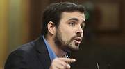 Garzón insiste en que parte del turismo se nutre de la precariedad mientras Calviño recuerda la importancia del sector