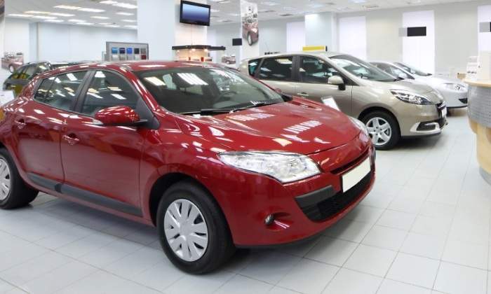 700x420_concesionario-coche.jpg